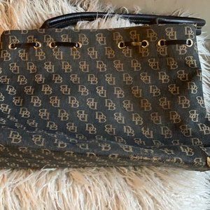 Dooney and Bourke Purse